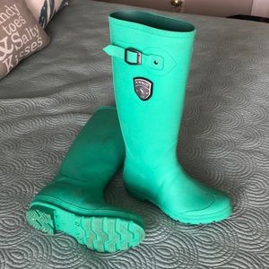 Kamik rain boots